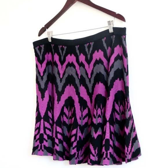 NEW! Torrid Sweater Skater Skirt Mini Purple Gray Black SZ 2X - Picture 9 of 12